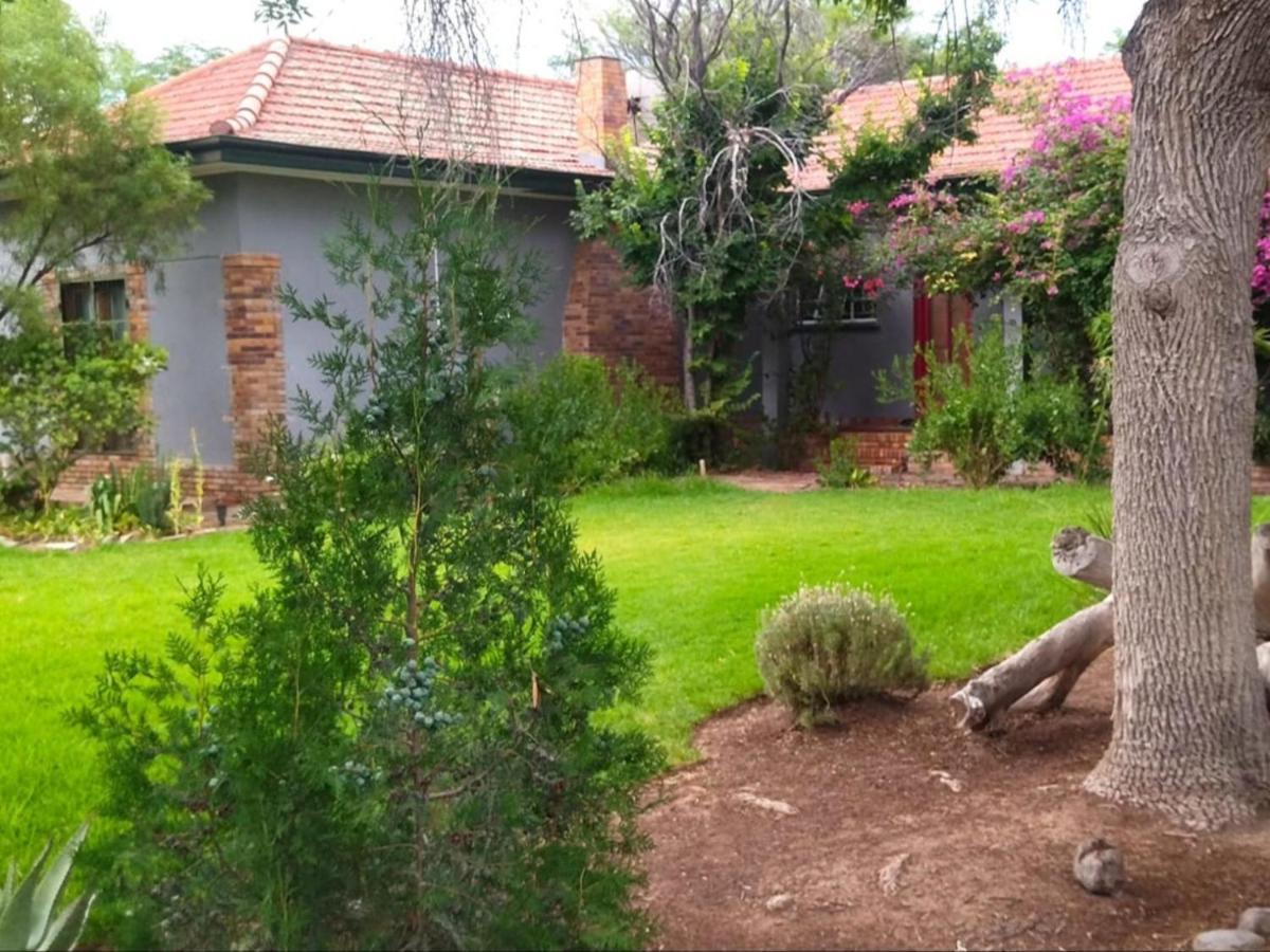 Royal Karoo Cottage Unit 1 Beaufort West Exteriör bild