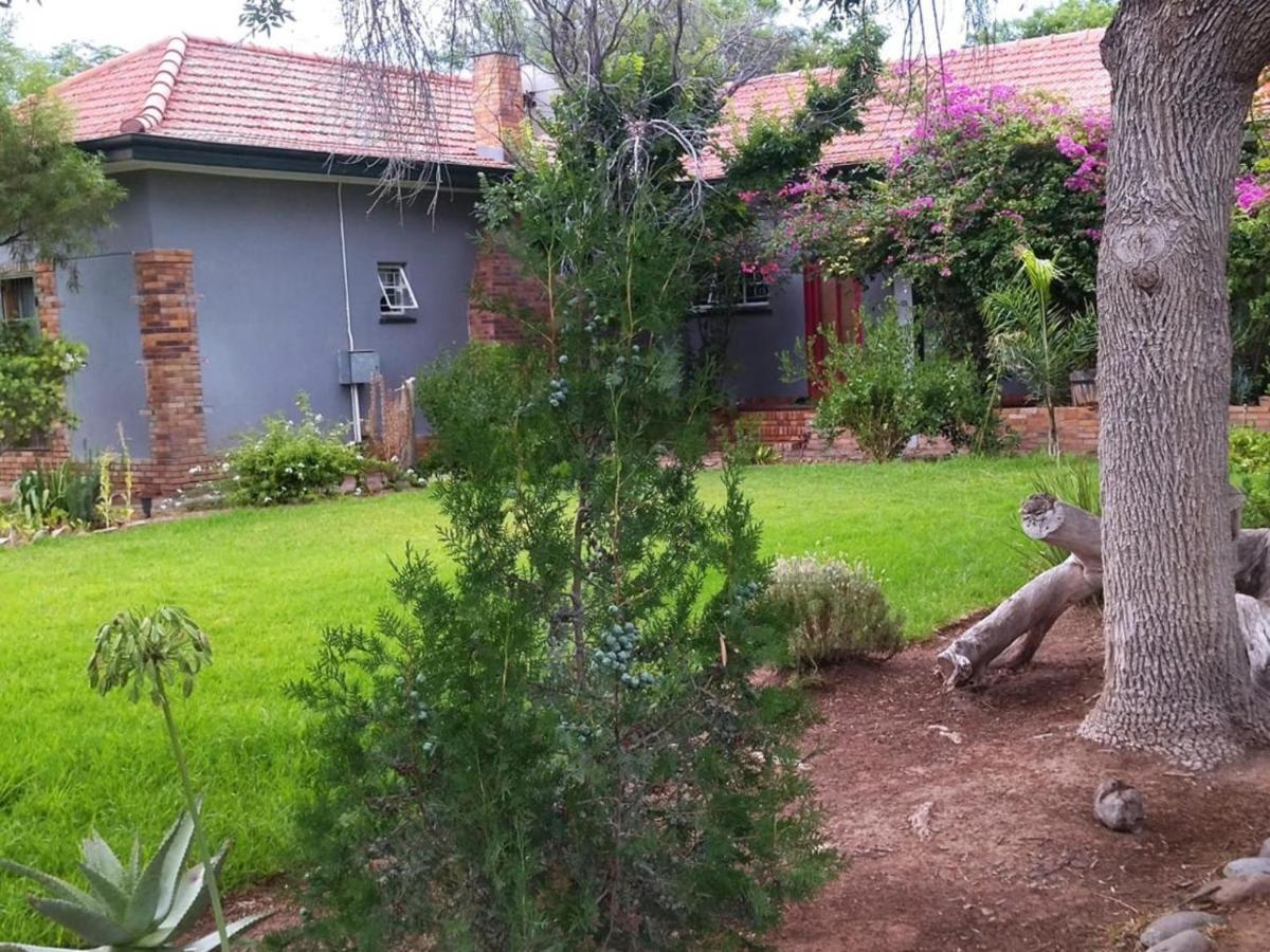 Royal Karoo Cottage Unit 1 Beaufort West Exteriör bild